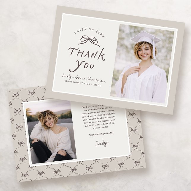 Bow Modern Photo Graduation Thank You Card Tack Kort (Front and Back View)