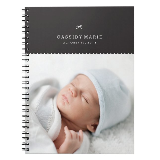 Bow & Scallops Journal - Black Anteckningsbok Med Spiral (Framsidan)