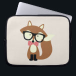Bow Tie and Glass Hipster Brown Fox Laptop Sleeve<br><div class="desc">En lämplig vektorillustration av en söt liten brun räv med ett överdimensionerat par av glasögon och röd och vit polka punktträff i mönster.</div>