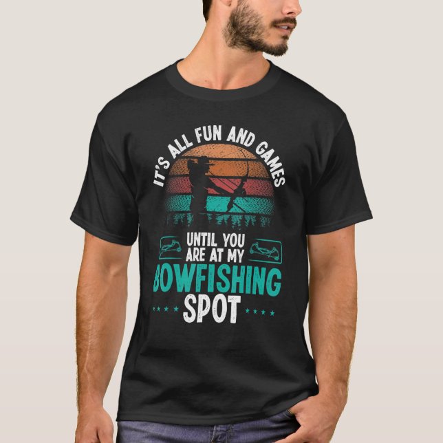 Bowfisher Airboat Fisherman Bowfishing Spot Bowfis T Shirt (Framsida)