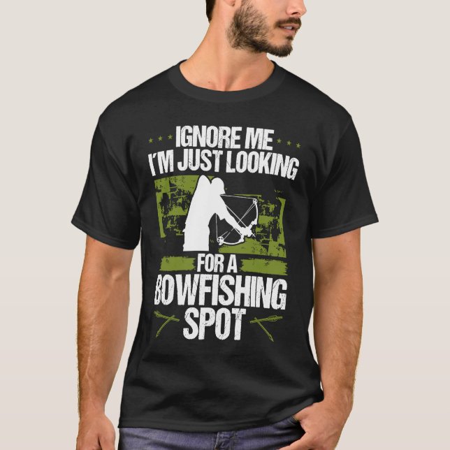 Bowfisher Fisherman Bowfishing Spot Archer Bowhunt T Shirt (Framsida)