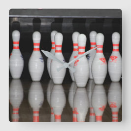 Bowling Clock Fyrkantig Klocka