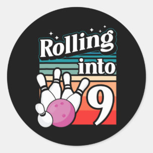 Bowling Party Rolling into 9 Bowling Birthday Runt Klistermärke