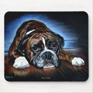 Boxarehund Mousemat, tröttad hund Musmatta
