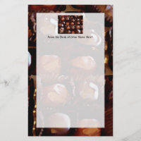 Boxas av choklader, frestande chokladgodis