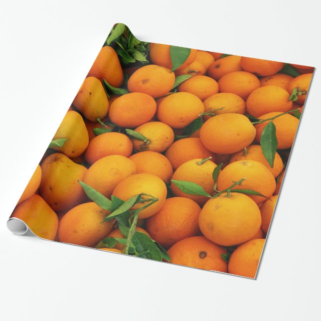 Boxas av saftiga orangar presentpapper (Utrullad)