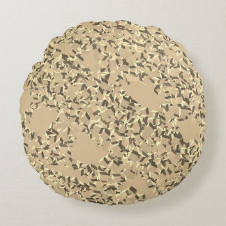 Boxed Harmony: Kronning med boxar Rund Kudde