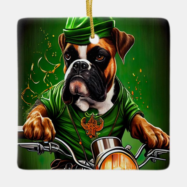Boxer Hund Driving Bike St. Patrick's Day Julgransprydnad Keramik (Framsida)