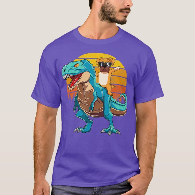 Boxer Hund Riding Dinosaur T Rex Boys Girls Retro T Shirt (Framsida)