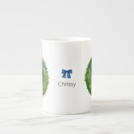 Boxwood Wandeans med Blue Bow Ceramic Benporslin Mugg