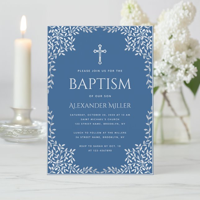 Boy Baptism Classic Blue Faux Silver Lövs Ornate Inbjudningar (Skapare uppladdad)
