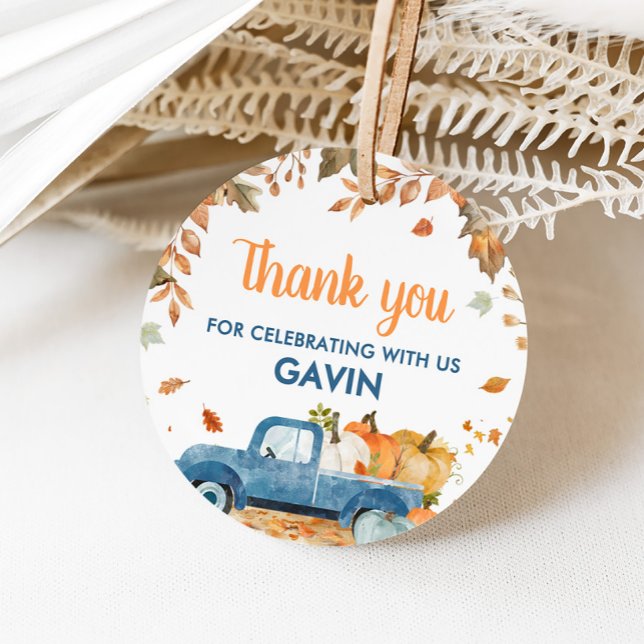 Boy Blue Pumpkin Lastbil Fall Birthday Round Gåvor Etiketter (Blue Pumpkin Truck Fall Birthday Round Favor Tags)