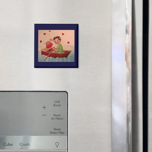 Boy Holding Heart i Boat Magnet (In Situ (Fridge))