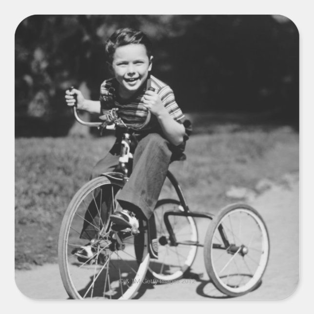 Boy Riding Tricycle Fyrkantigt Klistermärke (Framsida)