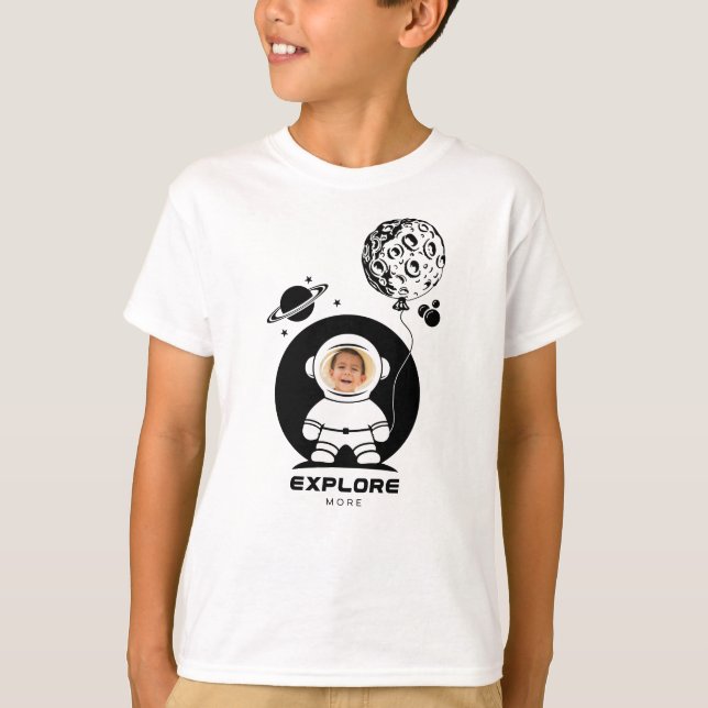 Boy Roligt Explore More Astronaut Anpassningsbar P T Shirt (Framsida)