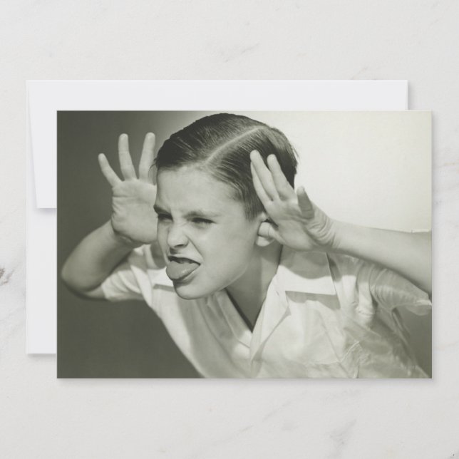 Boy Skapar Ansikte (Framsida)