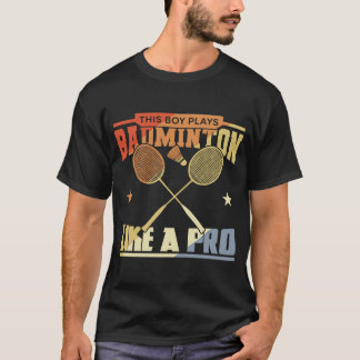 Boy som spelar Badminton T Shirt