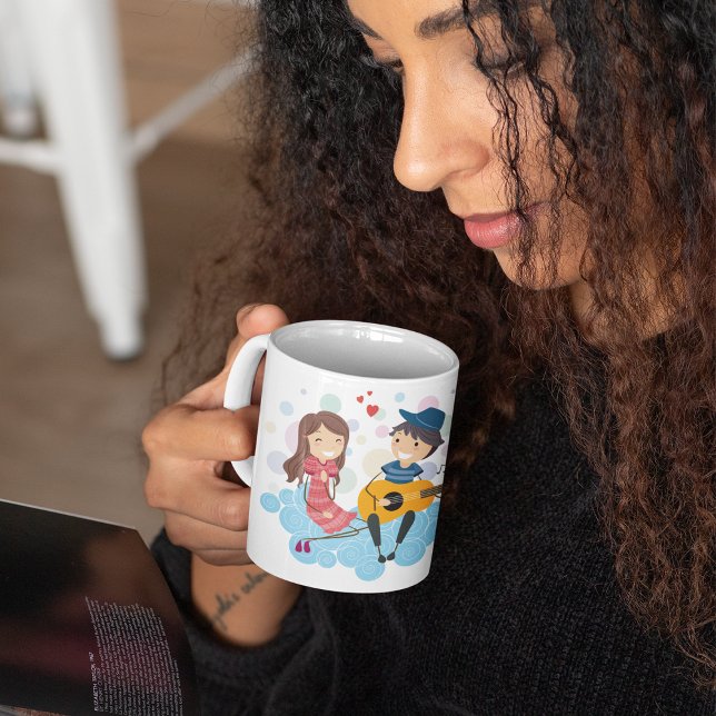 Boy spelar Guitar för Girl Kärlek och Music Kaffemugg (Skapare uppladdad)