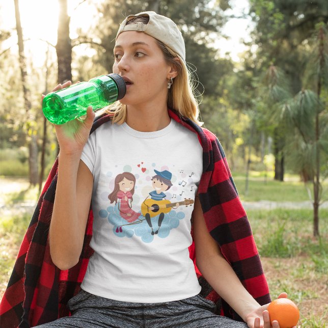 Boy spelar Guitar för Girl Kärlek och Music T Shirt (Skapare uppladdad)