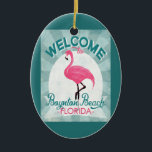 Boynton Beach Florida Rosa Flamingo Retro Julgransprydnad Keramik<br><div class="desc">Boynton Beach Florida rosa flamingo. I vintage resor poster stil,  står det "Välkommen till Boynton Beach,  Florida" i turkos av rosa,  vit och mynt grönt.</div>