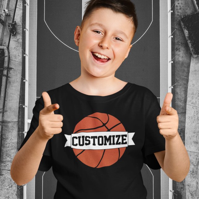 Boys Basketball Player Anpassningsbar Team/School  T Shirt (Skapare uppladdad)