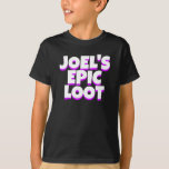 Boys Birthday Epic Loot Gamer Namn Lila Slogan T Shirt<br><div class="desc">En annan roligt barn garanterar av JessicaAmber. Visa att du är en fantastisk spelare med den här djärva speldesignen. Kunkyvit text säger "Joels Epic Loot". Sätt i namn på din son som gillar match royale-videospel. Du kan ändra texten och färg i ALL inslag i Anpassa skärm. ・ ・ Skapat den...</div>