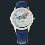Boys Blue Hett Flames & Tävla Car Kids Armbandsur<br><div class="desc">Den här coola pojkens klockdesign har en blå tävla med svart hjul och hett,  siffror och har ställe för dig att lägga till dina barn namn i enkel typografi. Perfektens gåva till tävlans bilentusiaster. Kolla resten av vår samling för andra söta barn.</div>
