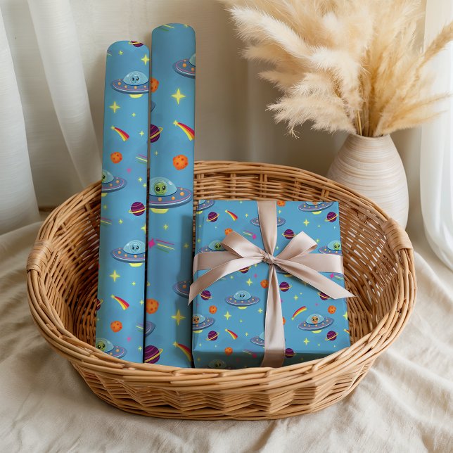 Boys Space Alien Out Of This World Birthday Presentpapper (Skapare uppladdad)