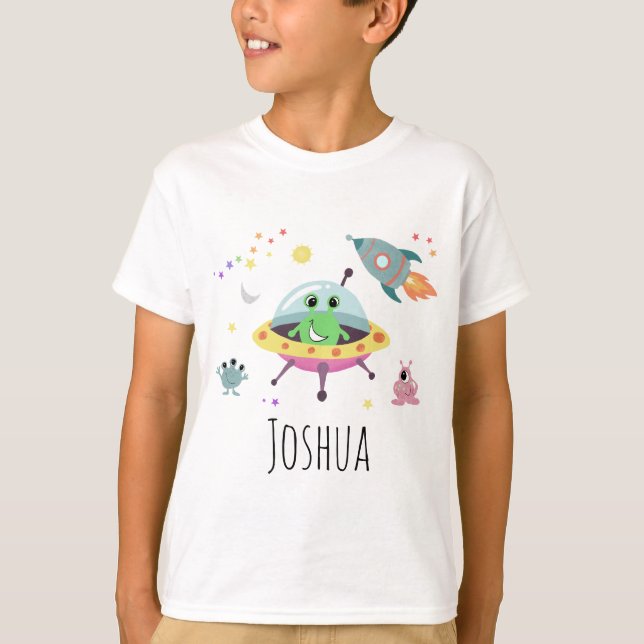 Boys Space Alien Tecknad Rocket Frakt och Namn T Shirt (Framsida)