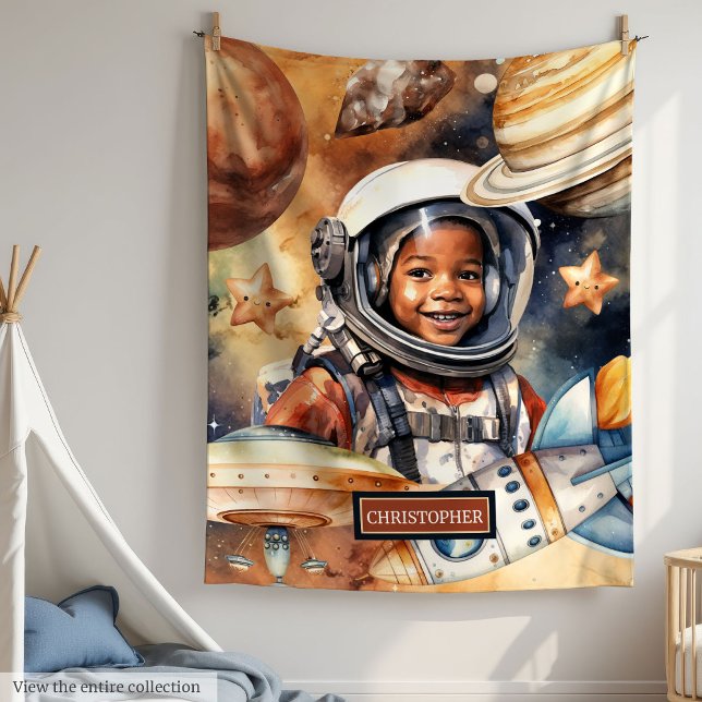 Boys Space Blanket Astronaut Watercolor Design Fleecefilt (Boys Space Blanket Astronaut Watercolor Design)