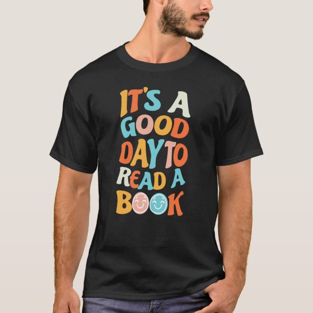 Bra Day Reading Bok’ T-Shirt (Framsida)