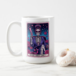 Bra Vibes Endast Tarot Card Mugg