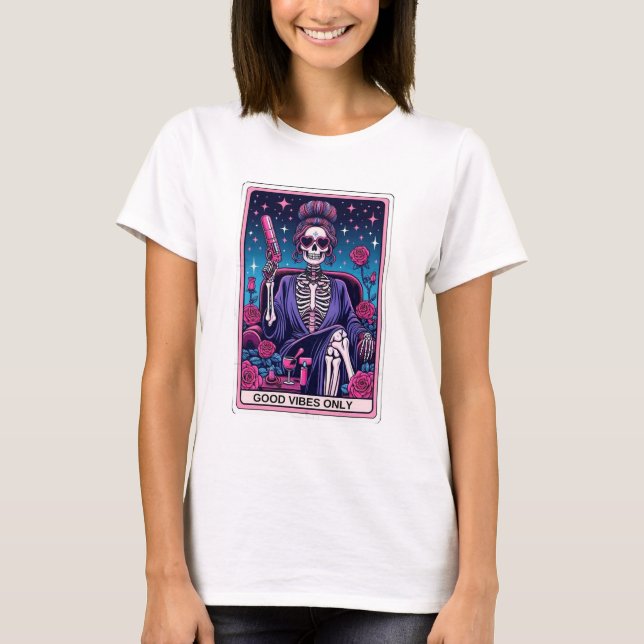 Bra Vibes endast Tarot Card T-Shirt (Framsida)