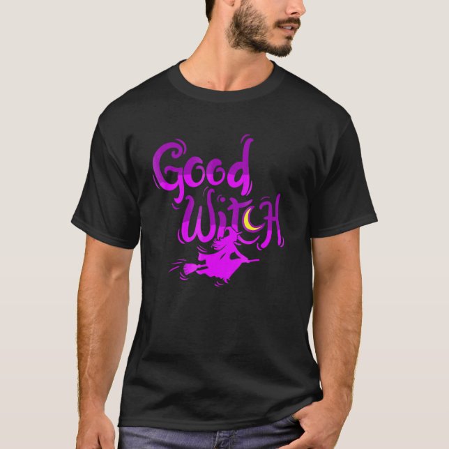 Bra Witch Halloween Witch flyger på Broom Stick T Shirt (Framsida)