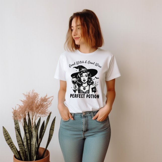 Bra Witch Vin Glass Retro Pinup Stil T Shirt (Skapare uppladdad)