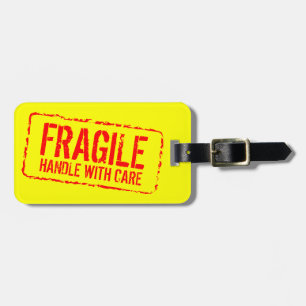 Bräcklig handtag med resgodsbrickor bagagebricka