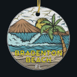 Bradenton Beach Florida Vintage Art Julgransprydnad Keramik<br><div class="desc">Bradenton Beach hand plockade illustrerar med bergen och oceanen vågar i bakgrunden. Perfekt för alla som kärlek att besöka Bradenton Beach.</div>