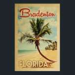 Bradenton Handflatan Träd Vintage resor Poster<br><div class="desc">En unik kopia av den moderna tidningen Bradenton Florida i vintage resor poster stil. Den har en böjd handflatan träd på sandstranden med hav under ett blått grumligt himlar.</div>