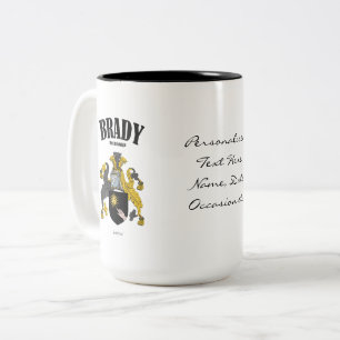 Brady Family Crest, Translation & Meaning Två-Tonad Mugg