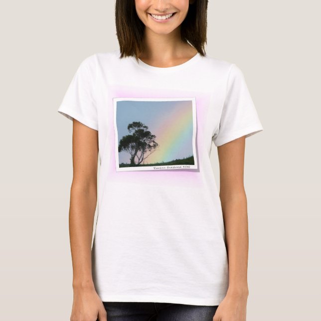 Braidwood regnbåge tee shirt (Framsida)