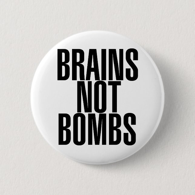 Brains not Bombs Knapp (Framsida)