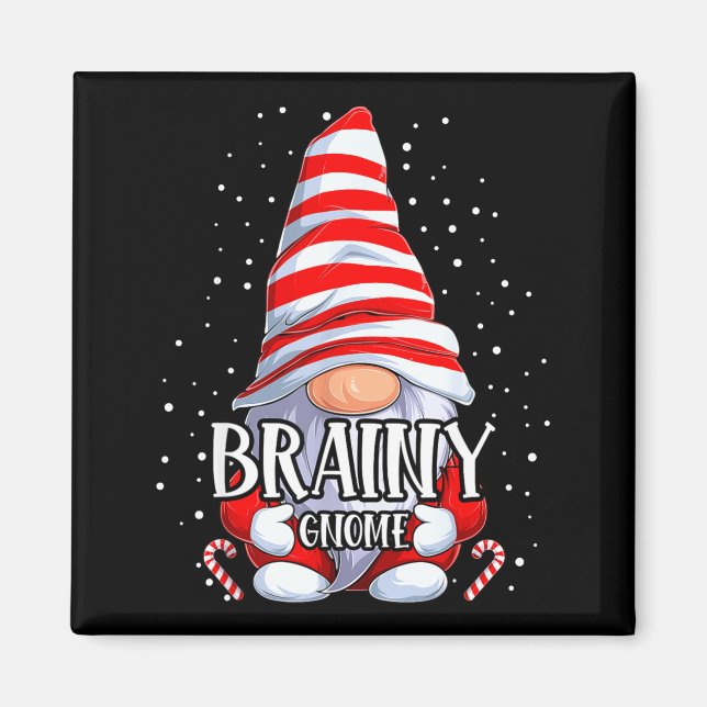 Brainy Gnome Christmas Pajamas Matching Family Gro Magnet (Framsidan)
