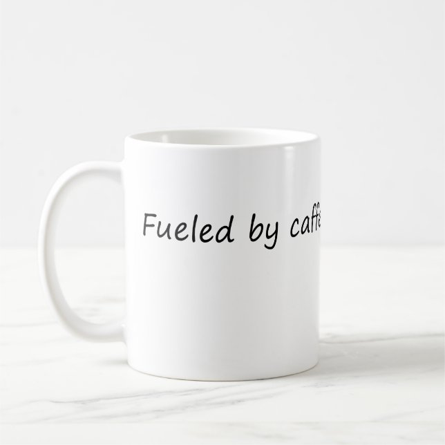 Bränd av Caffeine och Sarcasm - Lustigt Sarkastic Kaffemugg (Vänster)