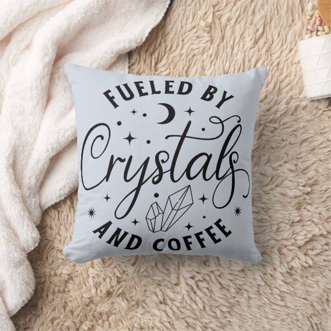 Bränd av Crystals och Coffee Celestial Halloween Kudde (Filt)