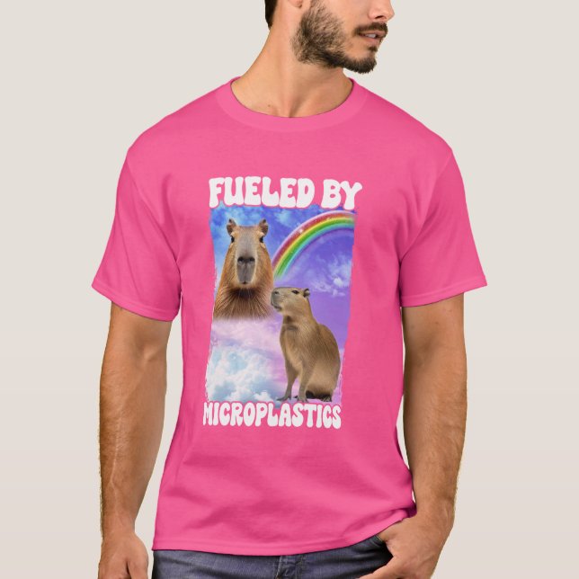 Bränd av mikroplaster Capybara T Shirt (Framsida)