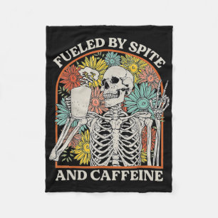 Bränd av spit och koffein Skeleton Halloween Co. Fleecefilt