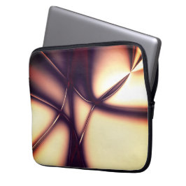 Bränd beige kräm under en ljus linje ser ut som en laptop fodral