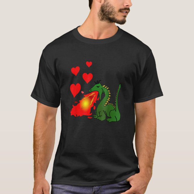Brand Breathing Dragon Skapar Kärlek Hearts T Shirt (Framsida)