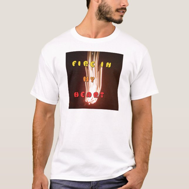 Brand i min hjärtekonst-utskrift tee shirt (Framsida)