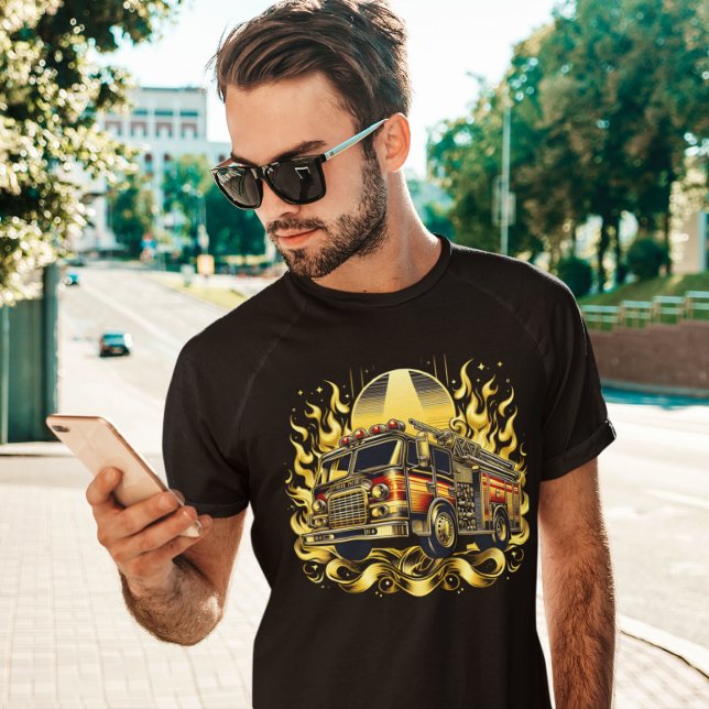 Brand Lastbil i glödlampor T Shirt (Skapare uppladdad)